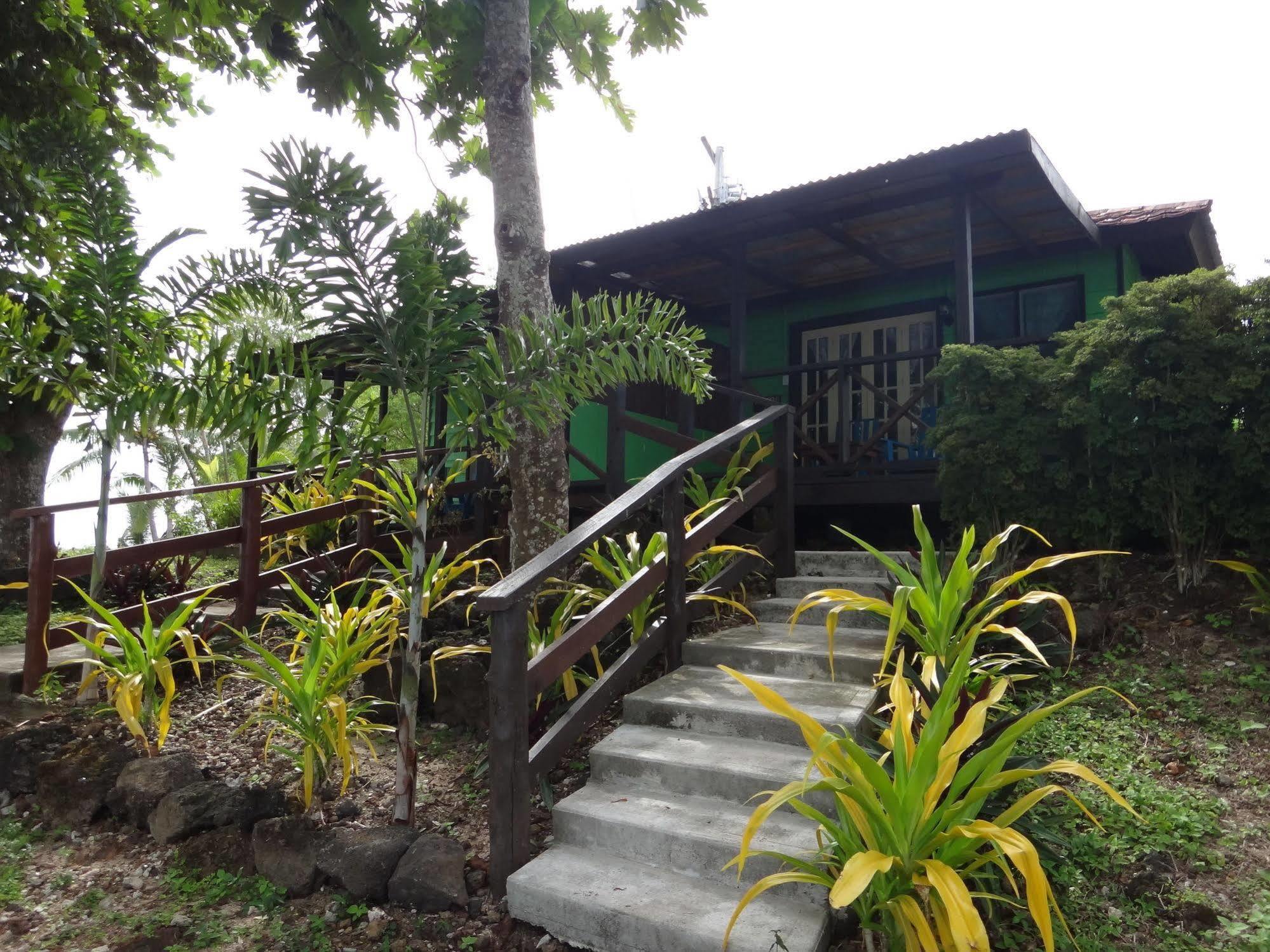 Vaimoana Seaside Lodge Savai'i Island Exteriör bild